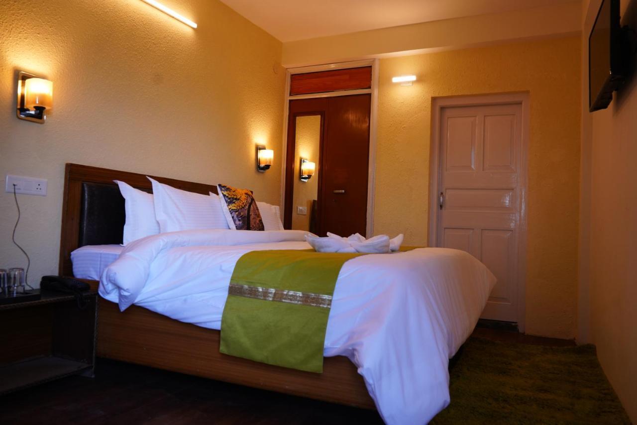 จาคู ไวบ์ส ชิมลา Bed & Breakfast ภายนอก รูปภาพ