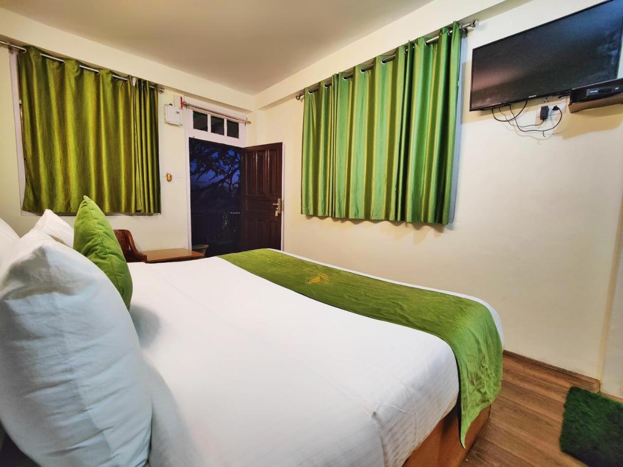 จาคู ไวบ์ส ชิมลา Bed & Breakfast ภายนอก รูปภาพ
