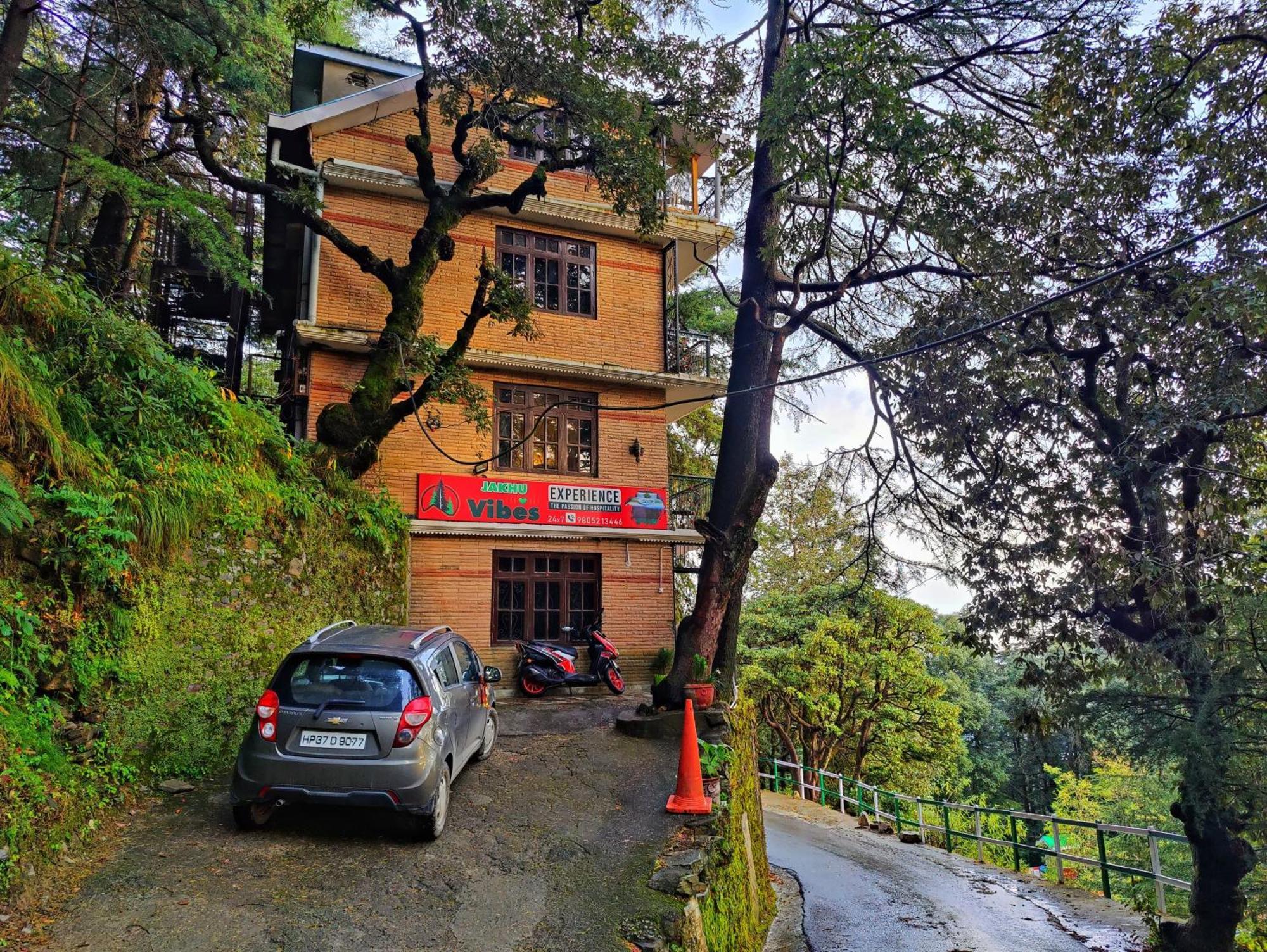 จาคู ไวบ์ส ชิมลา Bed & Breakfast ภายนอก รูปภาพ